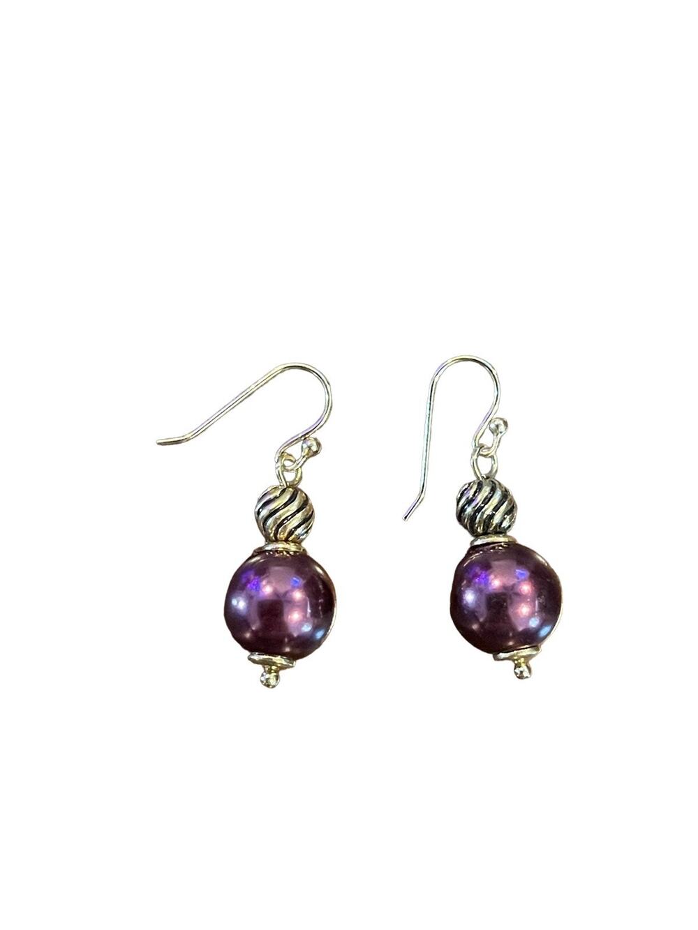 High End - Purple Pearl And Gold Tone Metal Drop Earrings - Vintage - Estate